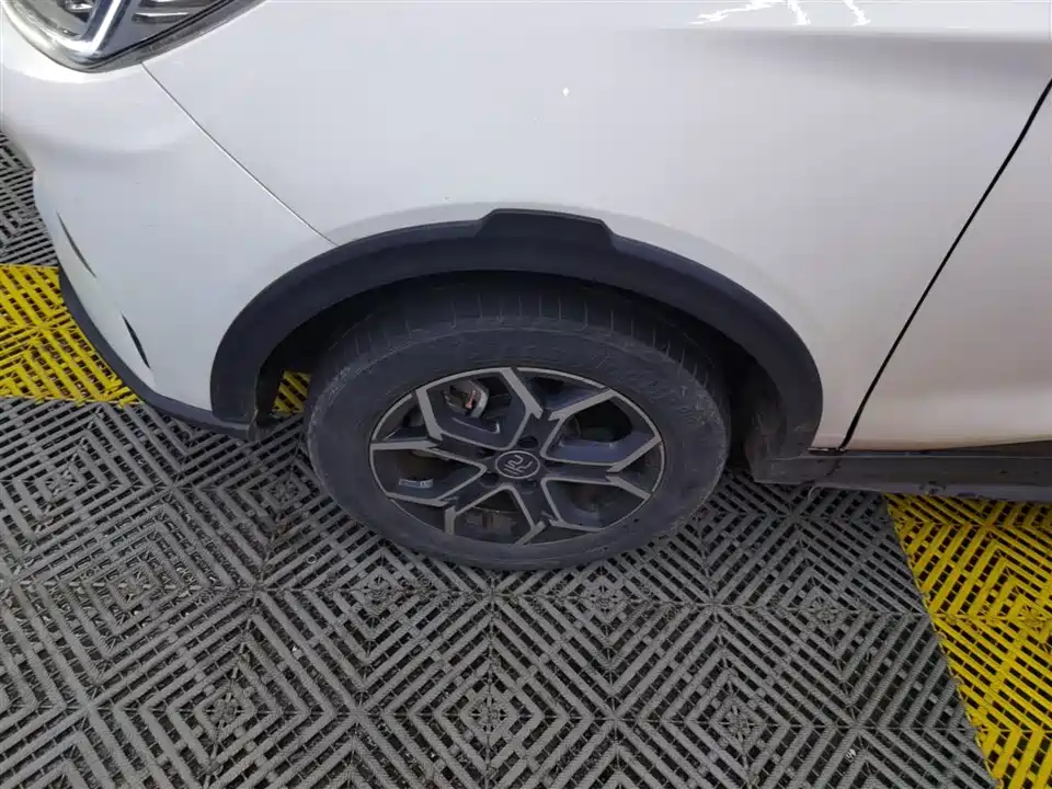 BYD Yuan Pro BYD Yuan Pro