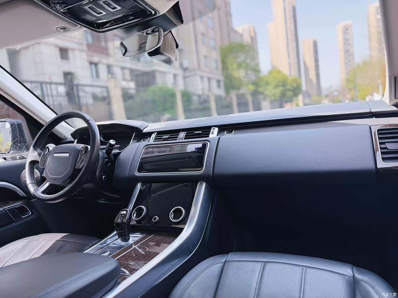 Land Rover Range Rover, 2019 12
