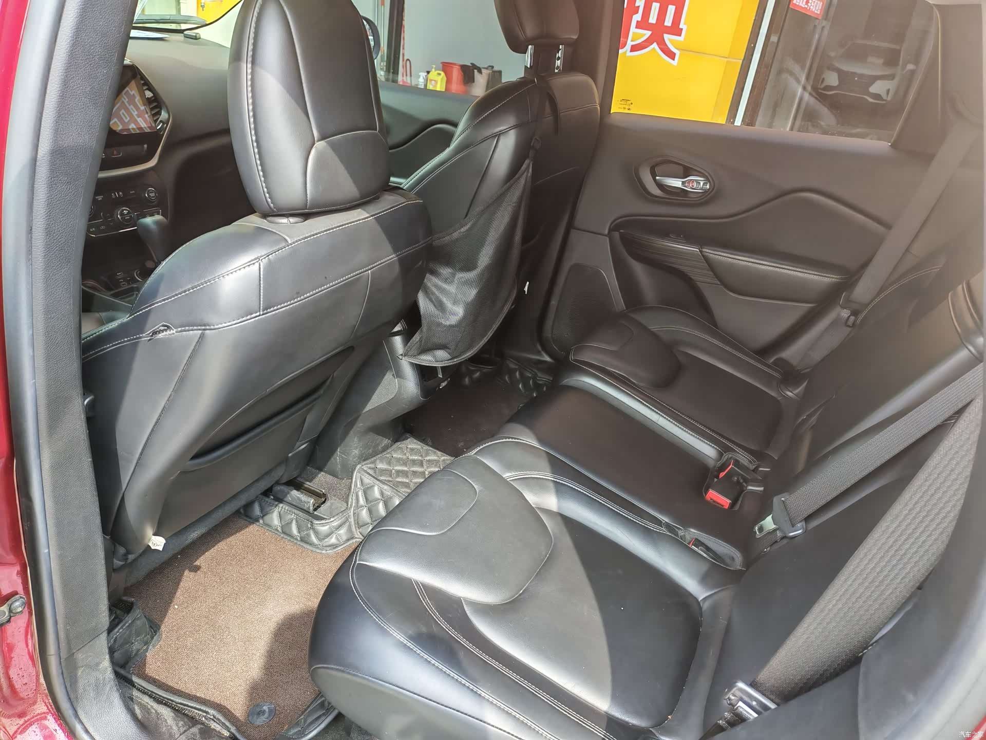 Jeep Cherokee, 2016 8