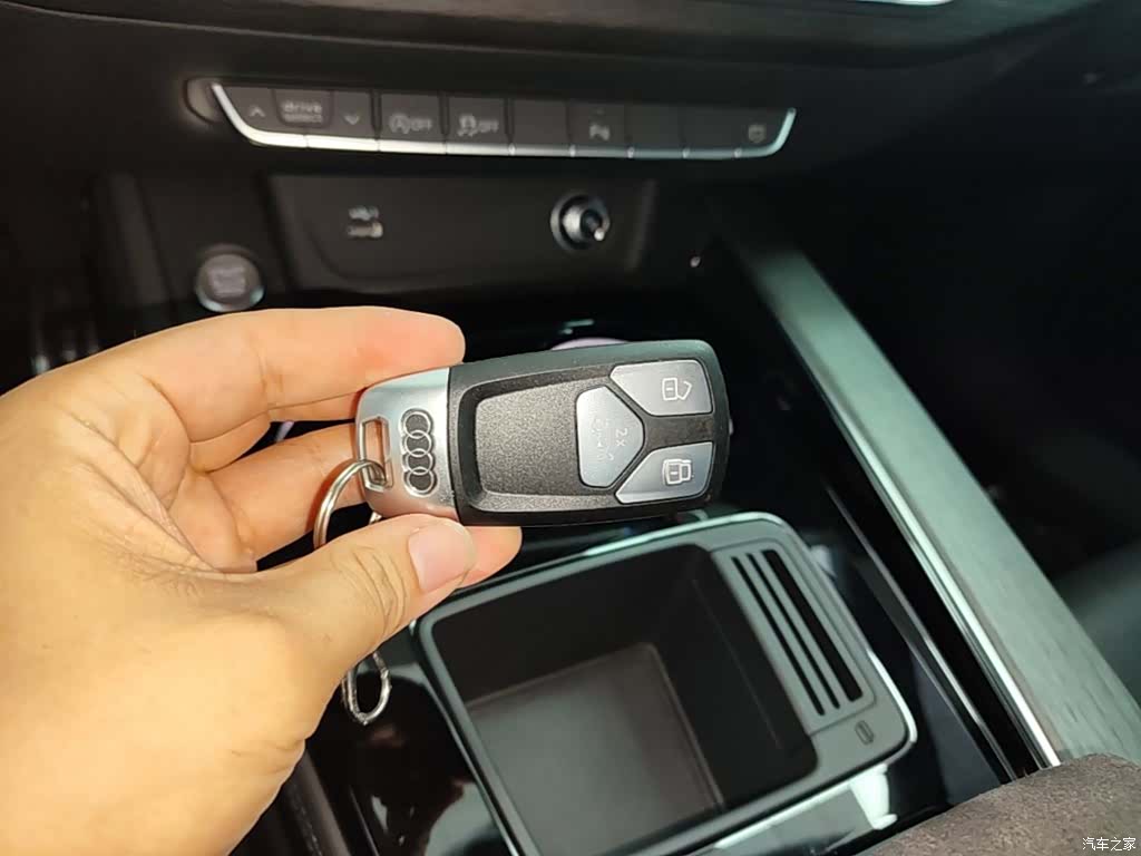 Audi A4L, 2023 9