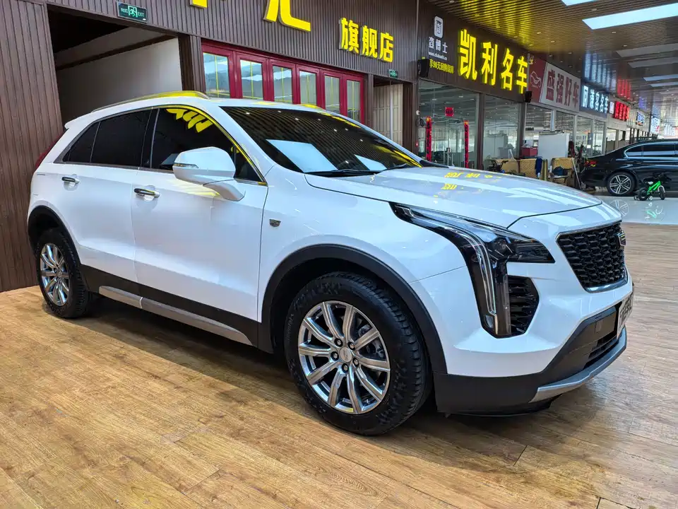 Cadillac XT4