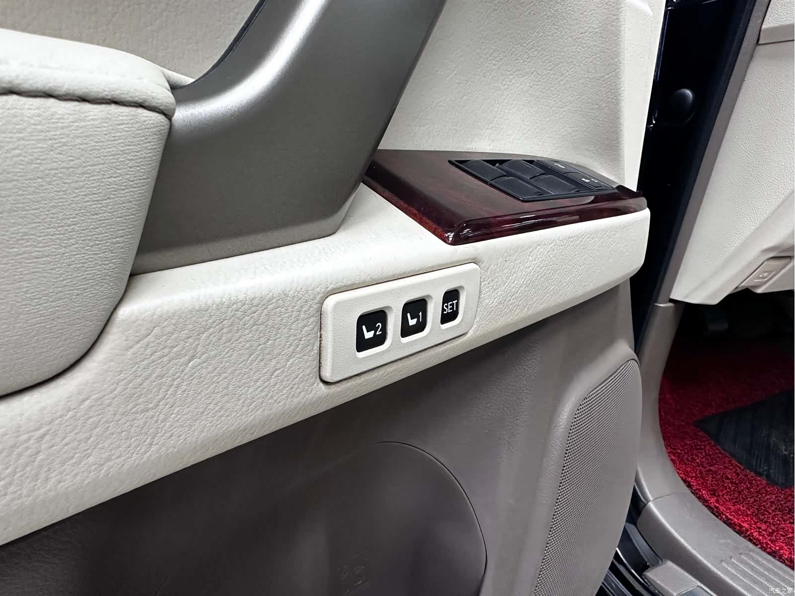 Lexus GX, 2012 17