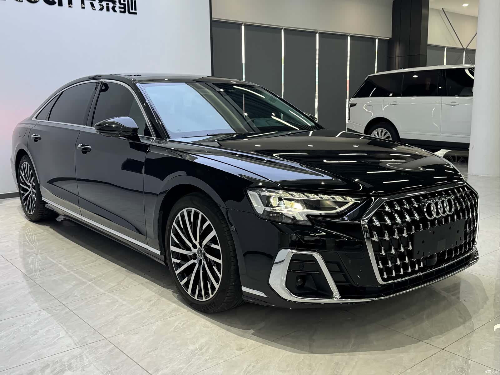 Audi A8L, 2024 3