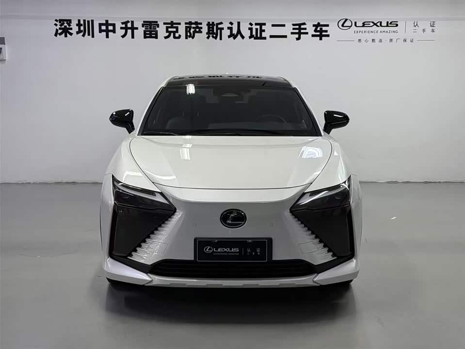 Lexus RZ