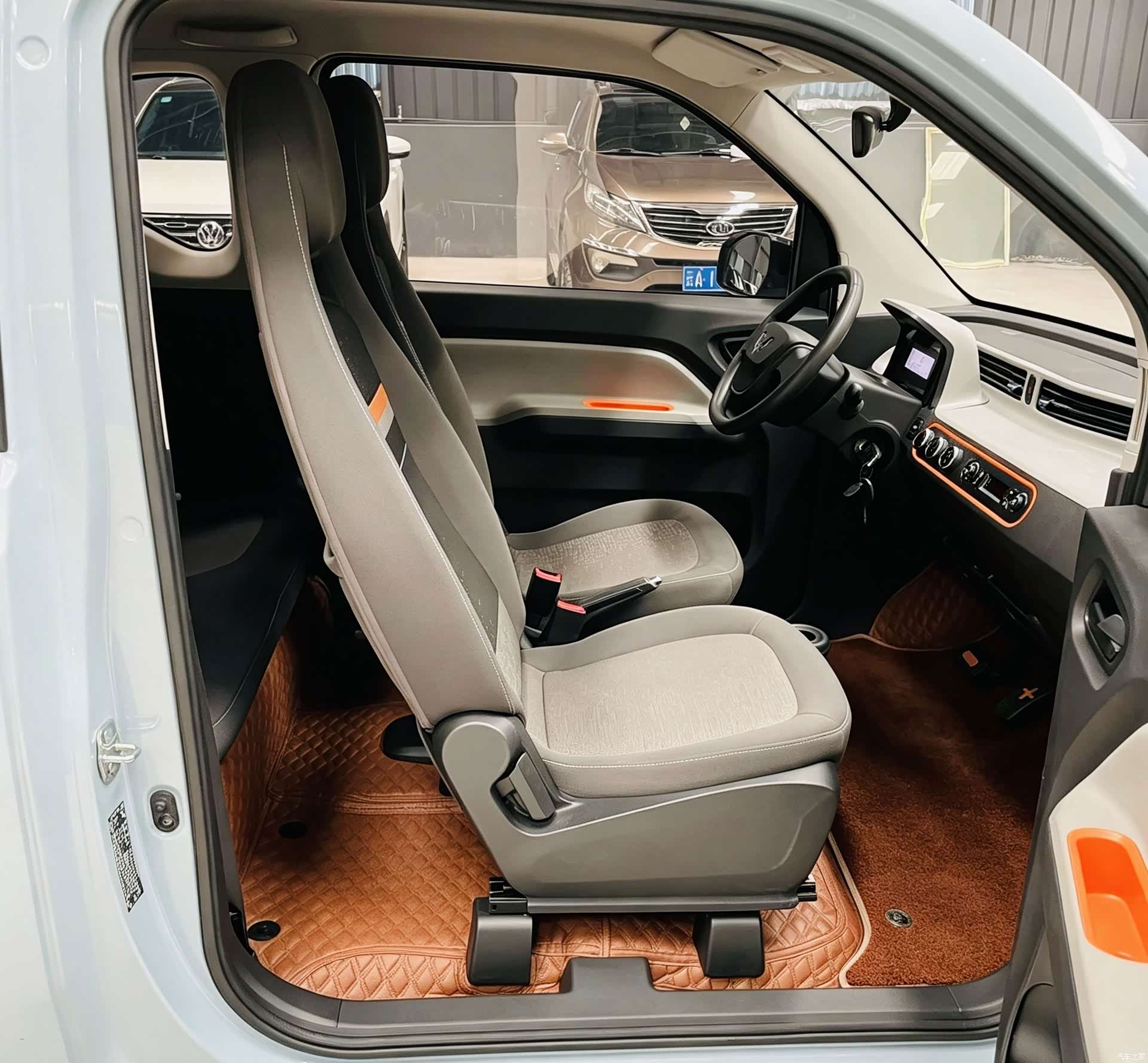 Wuling MINIEV, 2024 11