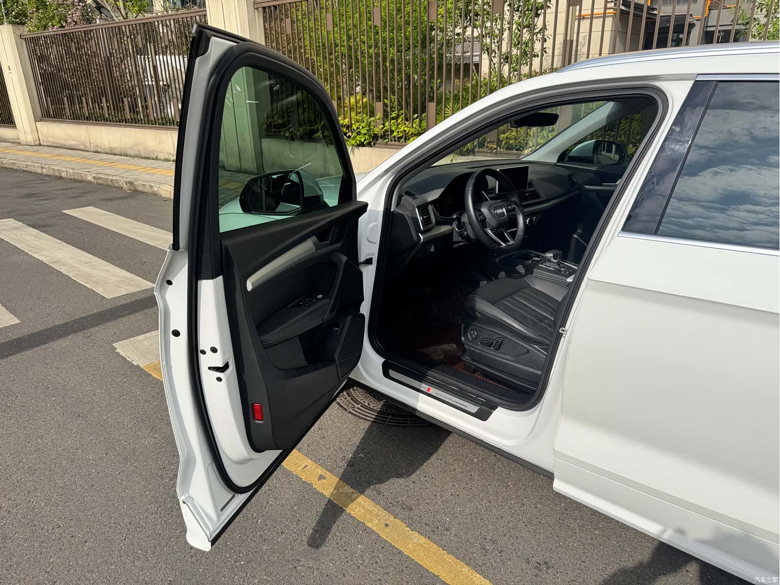 Audi Q5L, 2021 11