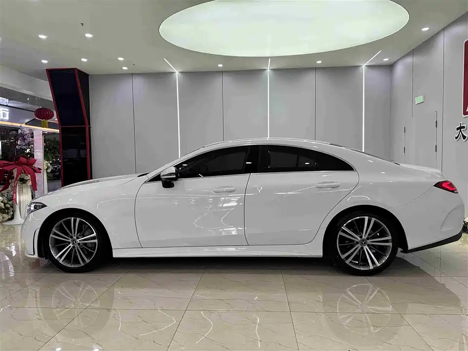 Mercedes-Benz CLS