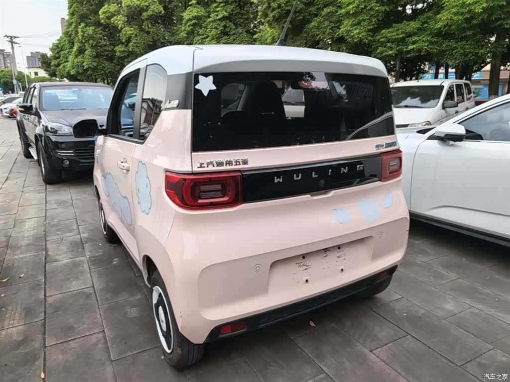Wuling MINIEV, 2021 все фото