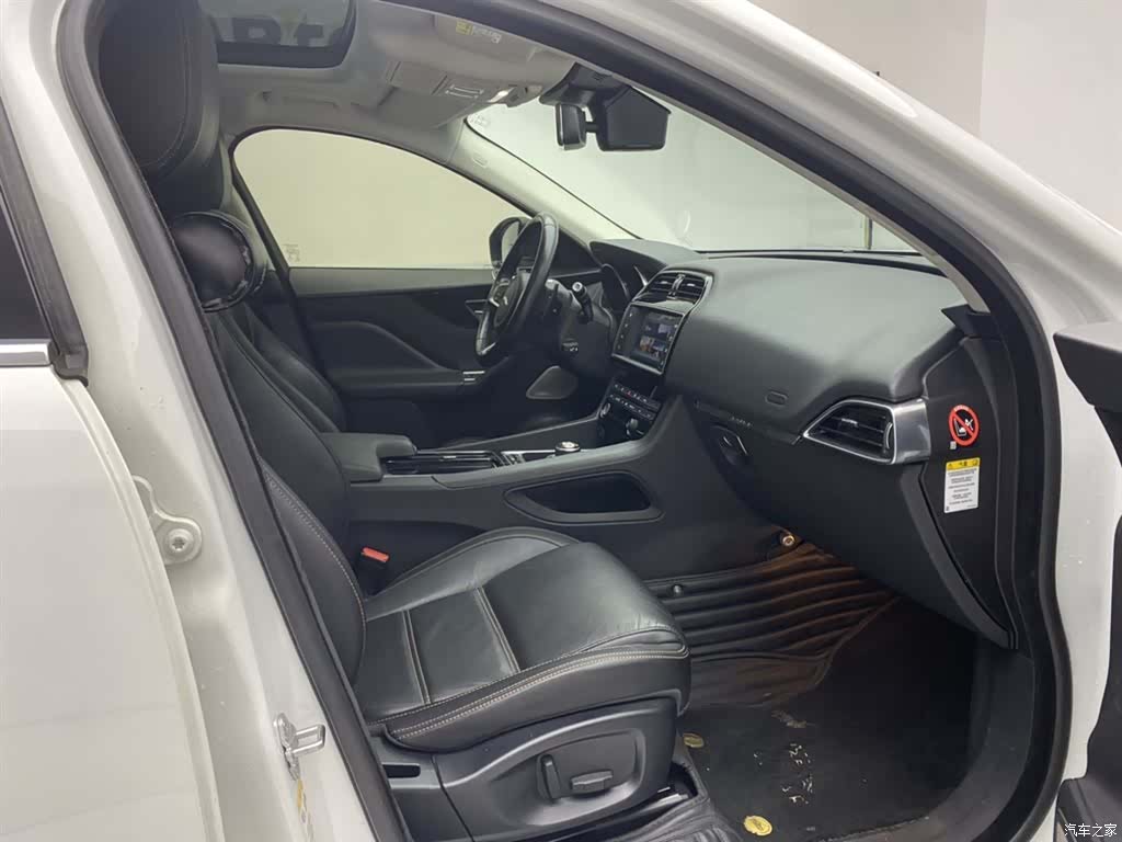 Jaguar F-PACE, 2017 18