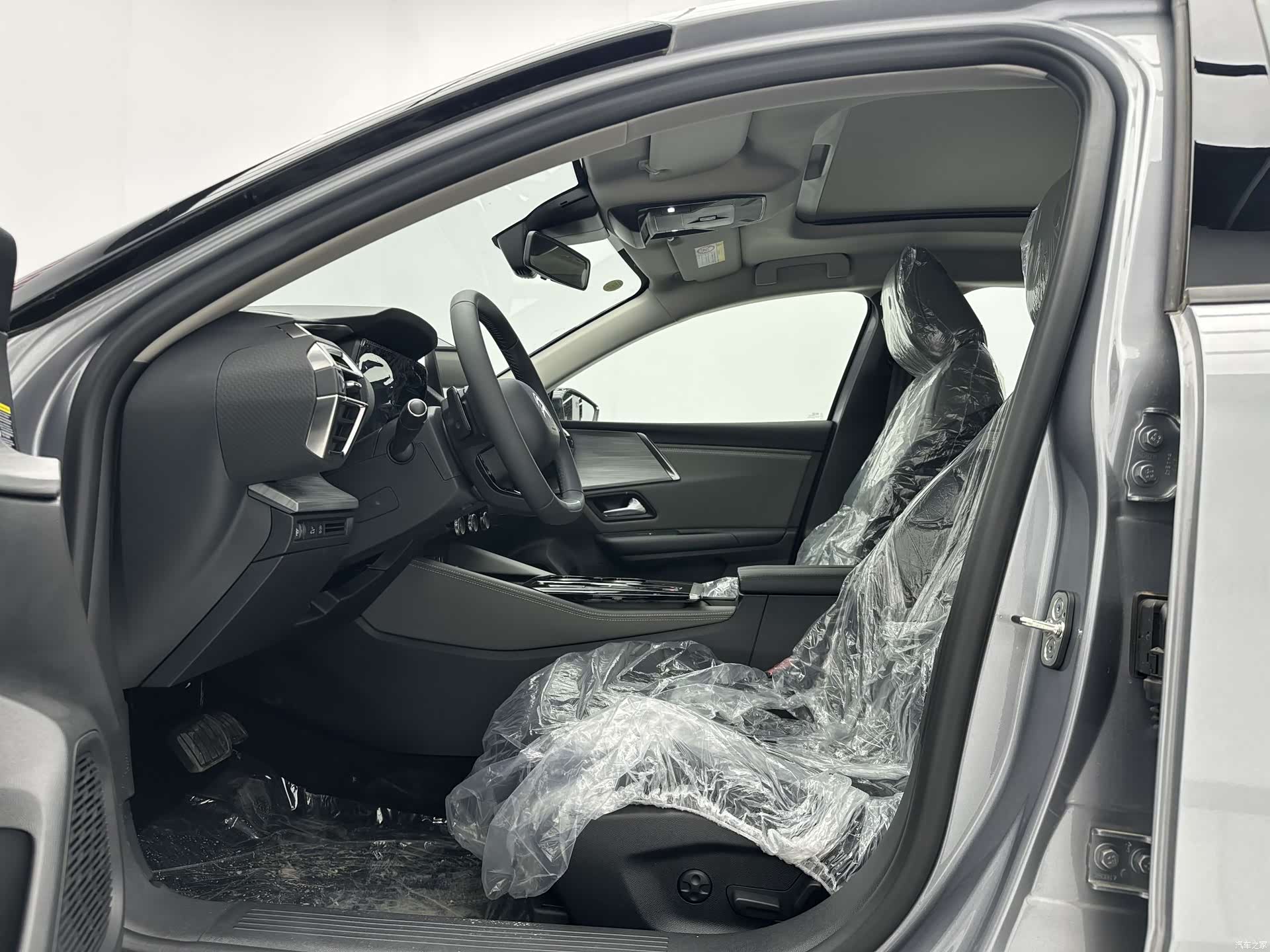 Citroen C5 X, 2026 4