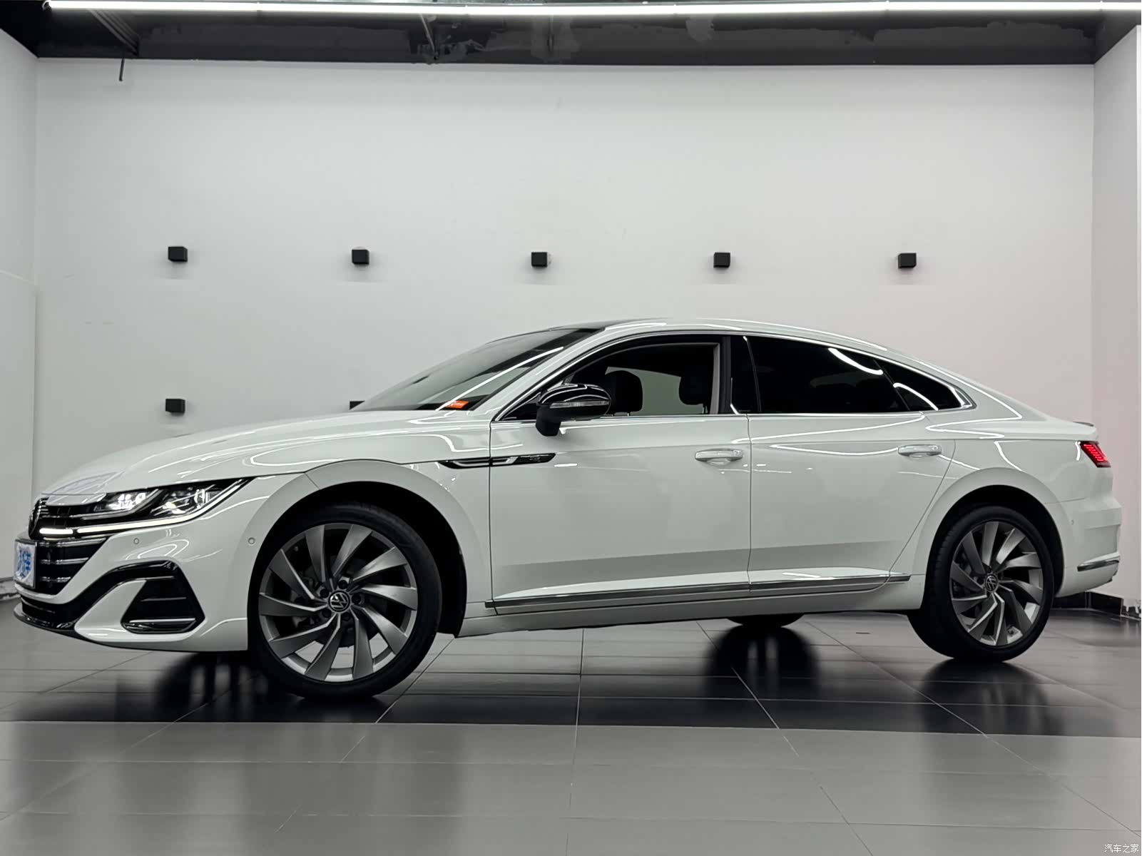 Volkswagen CC, 2023 1