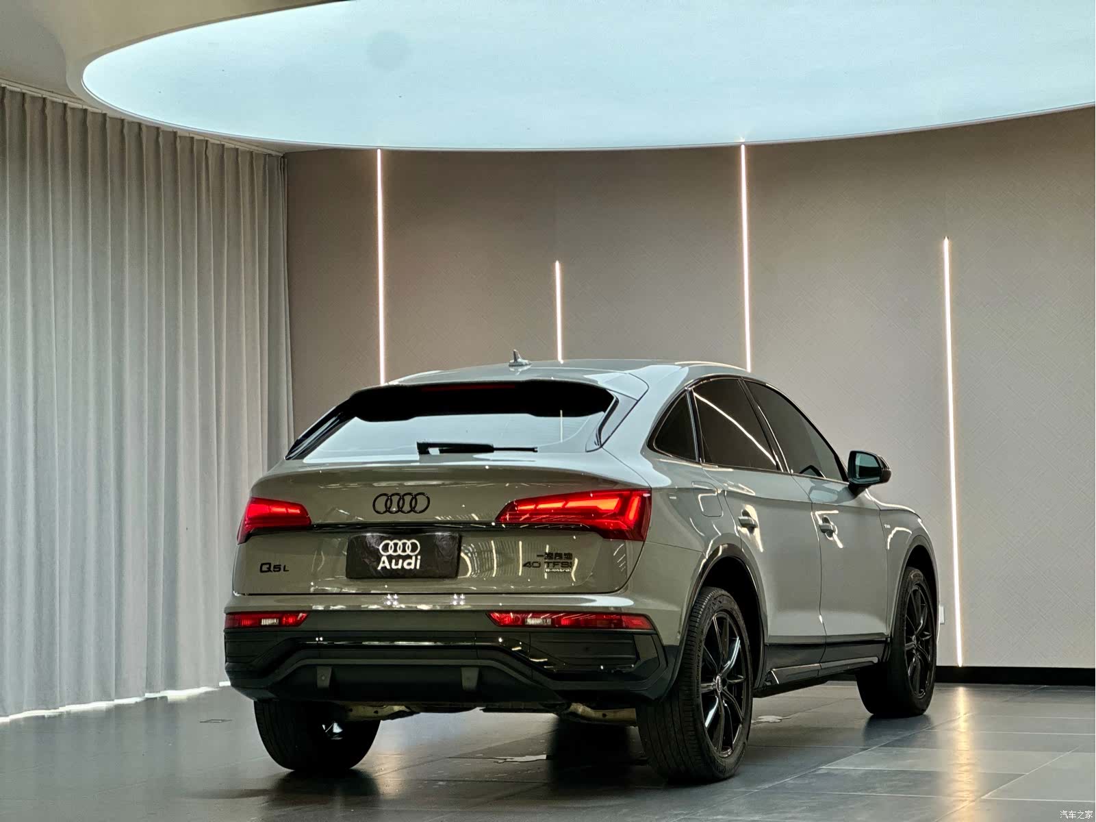 Audi Q5L, 2024 9