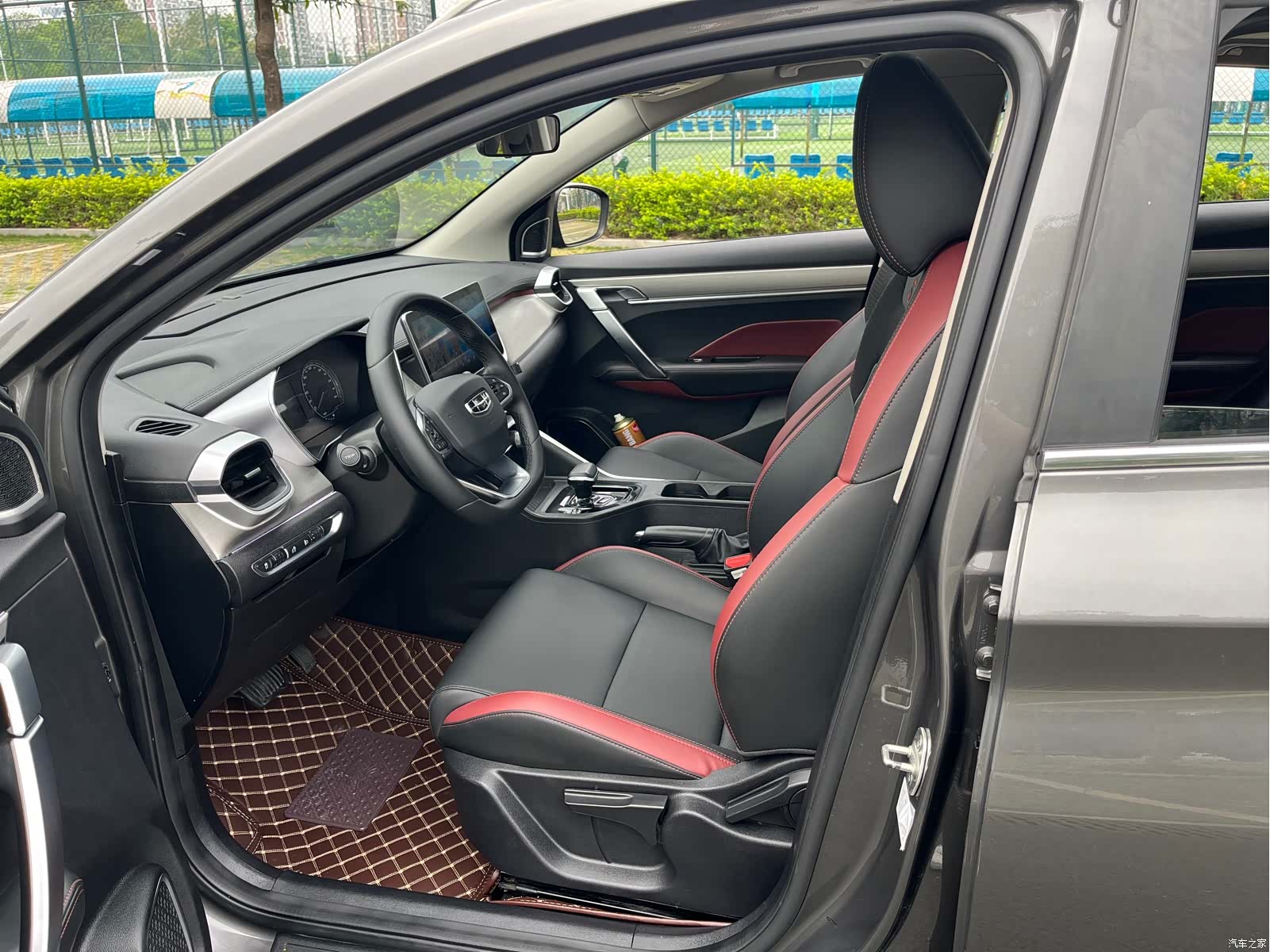 Geely Coolray, 2023 8