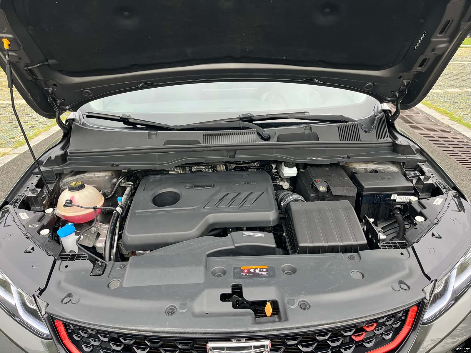 Geely Coolray, 2023 30
