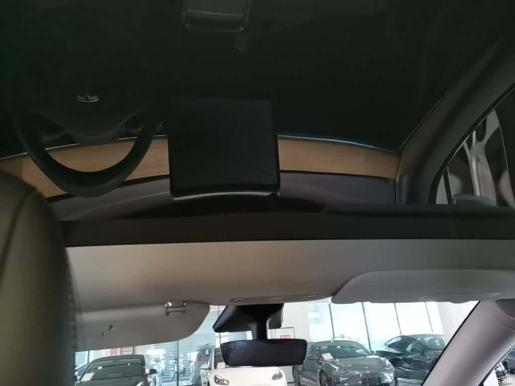 Tesla Model Y, 2021 18