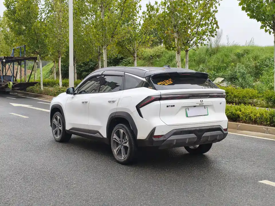 Geely Galaxy Galaxy L7