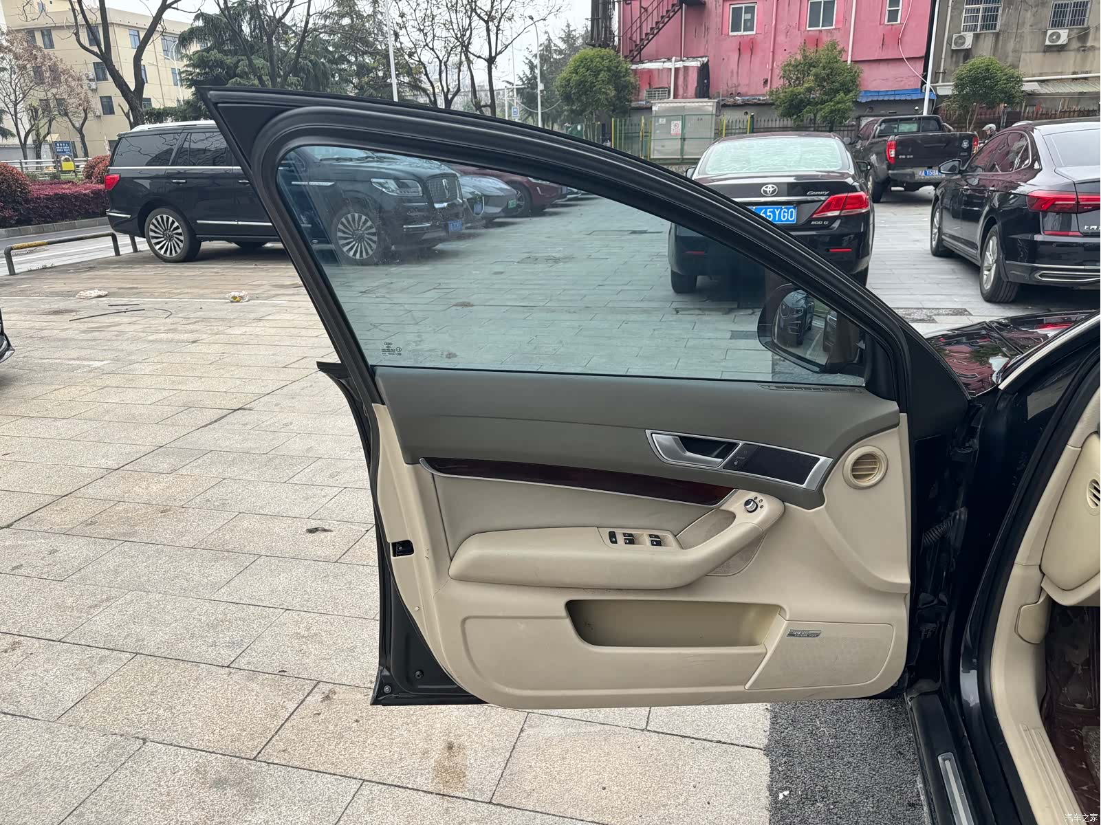 Audi A6L, 2010 8