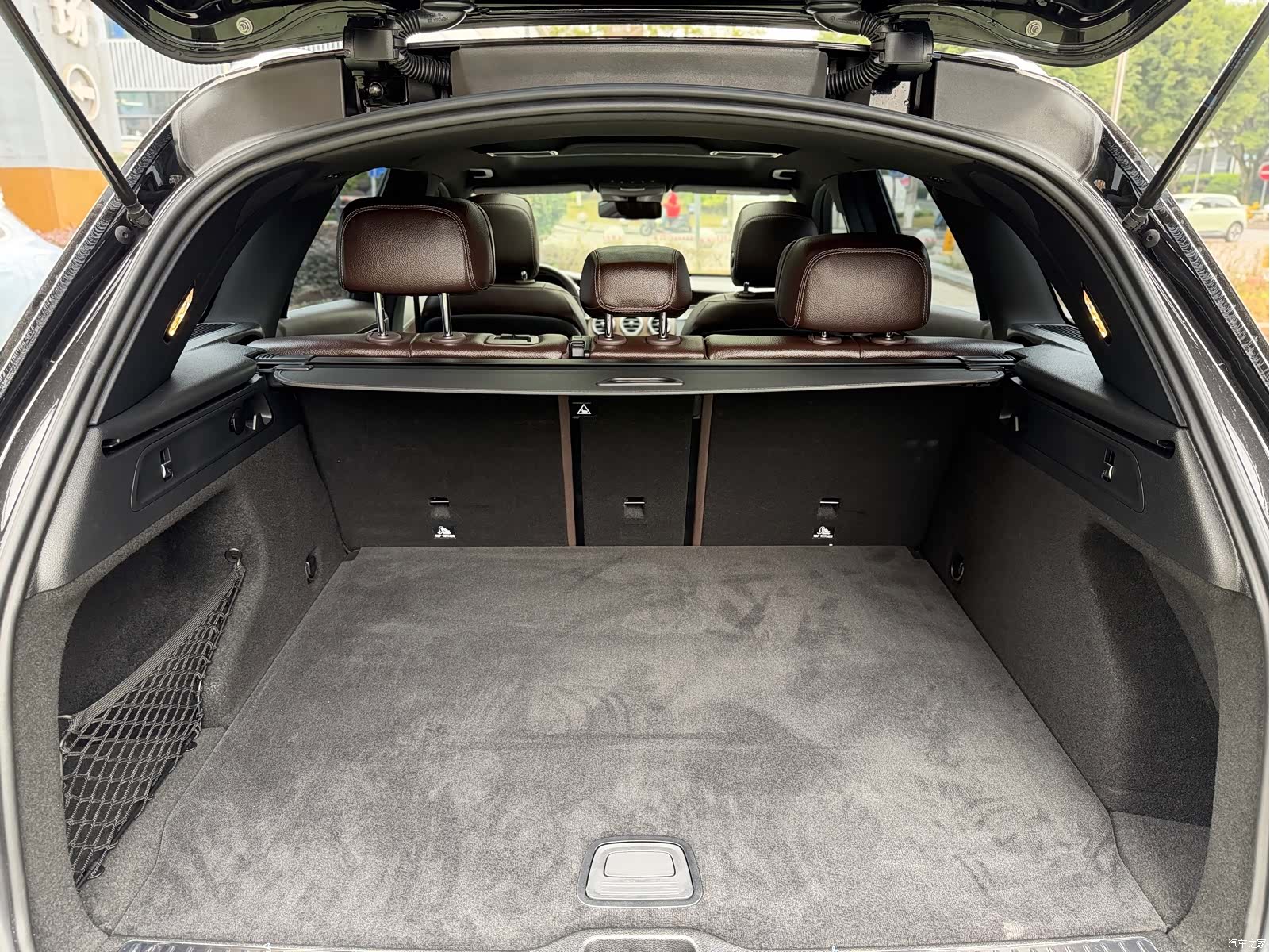 Mercedes-Benz GLC, 2023 21
