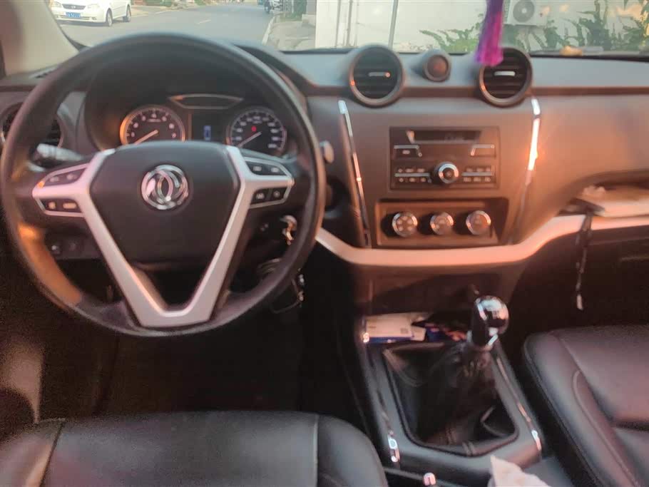 Dongfeng Palasso