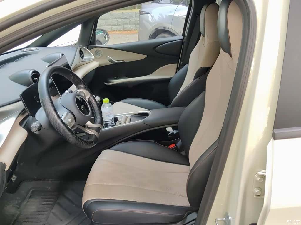 BYD Dolphin, 2025 8