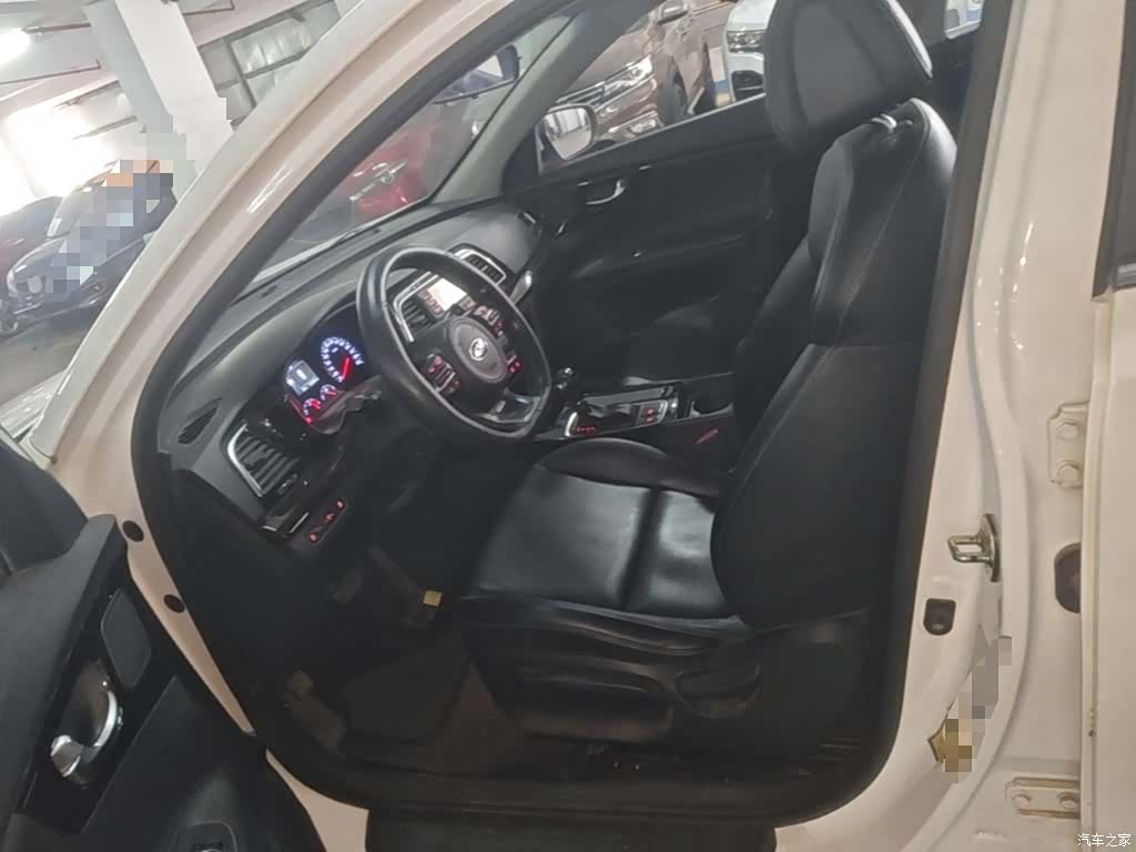 Kia K4, 2015 8