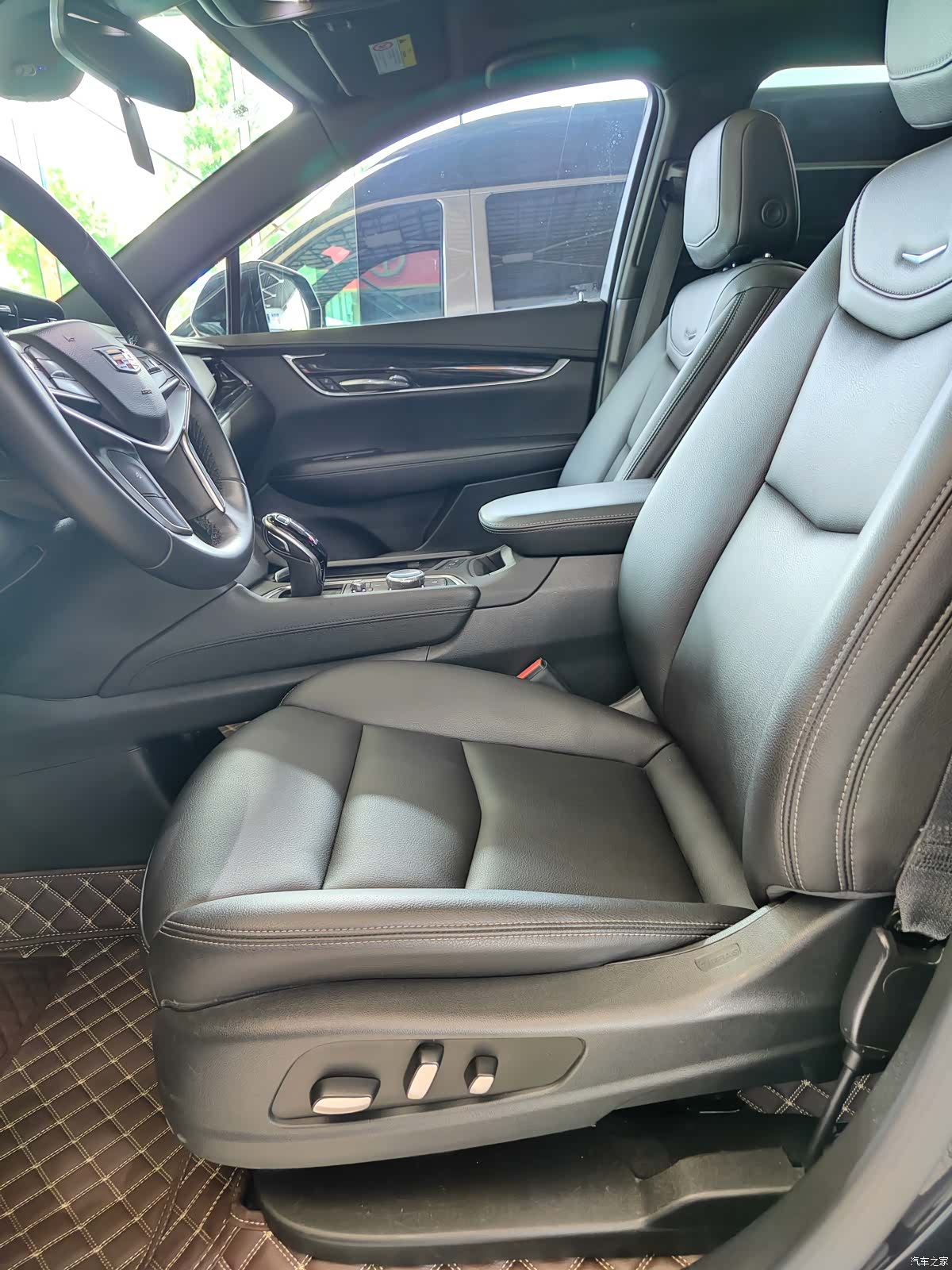 Cadillac XT5, 2021 10