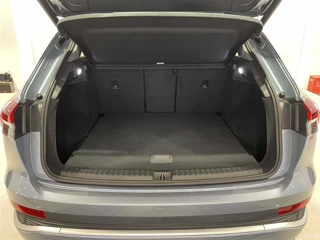 Audi Q4 e-tron, 2024 6