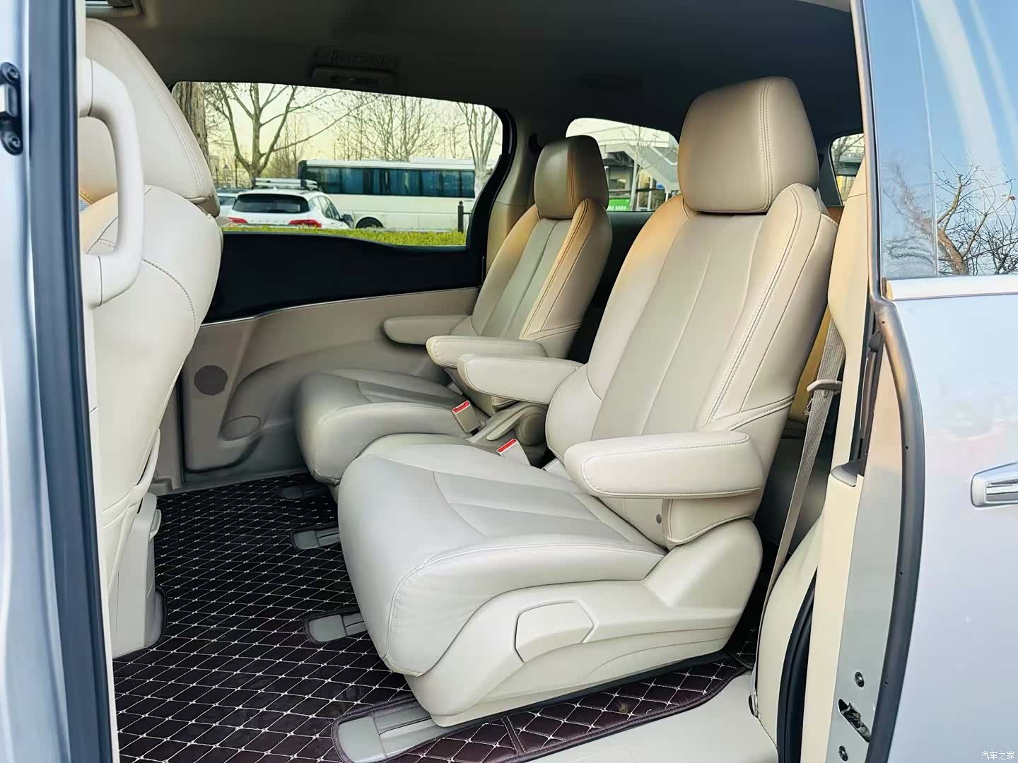 Buick GL8, 2019 11