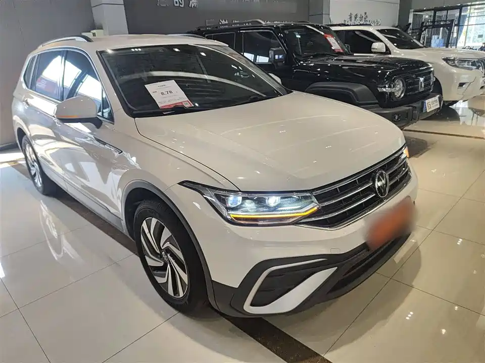 Volkswagen Tiguan L