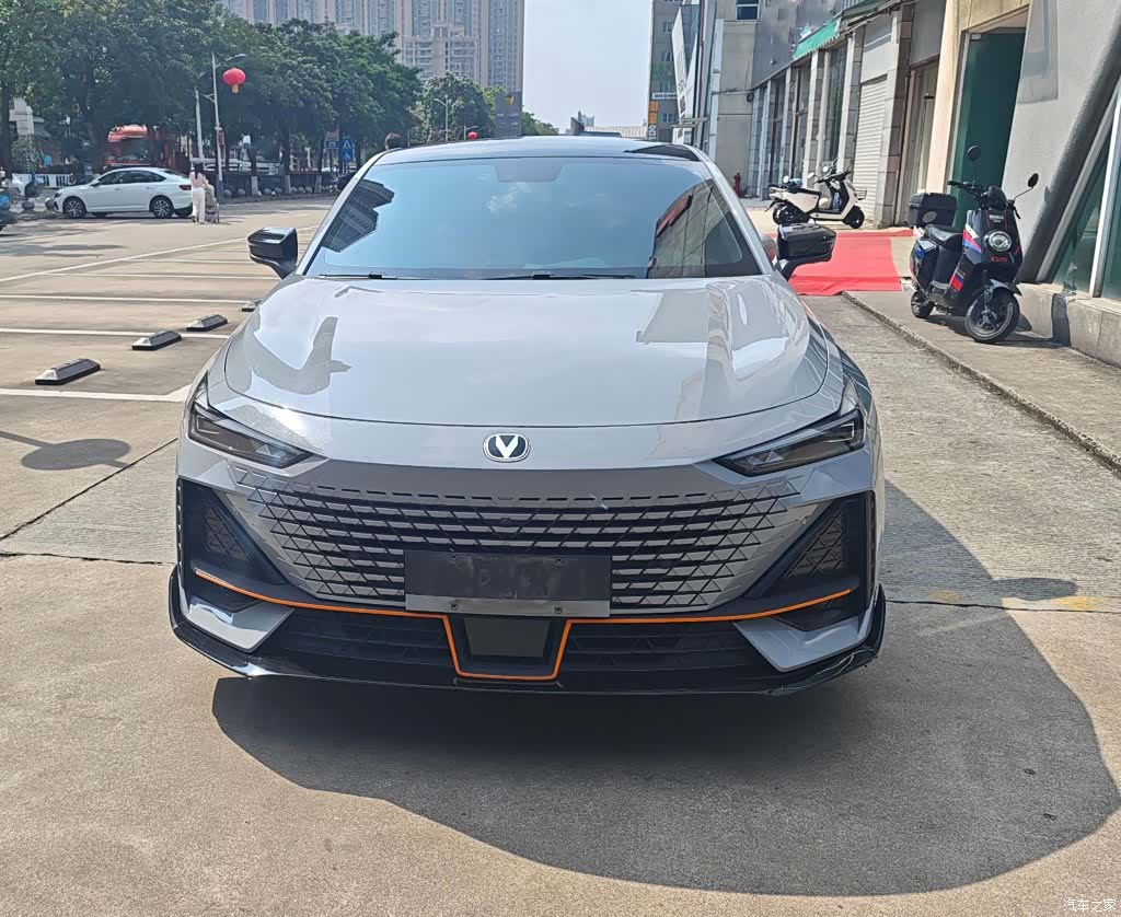 Changan UNI-V, 2022 2