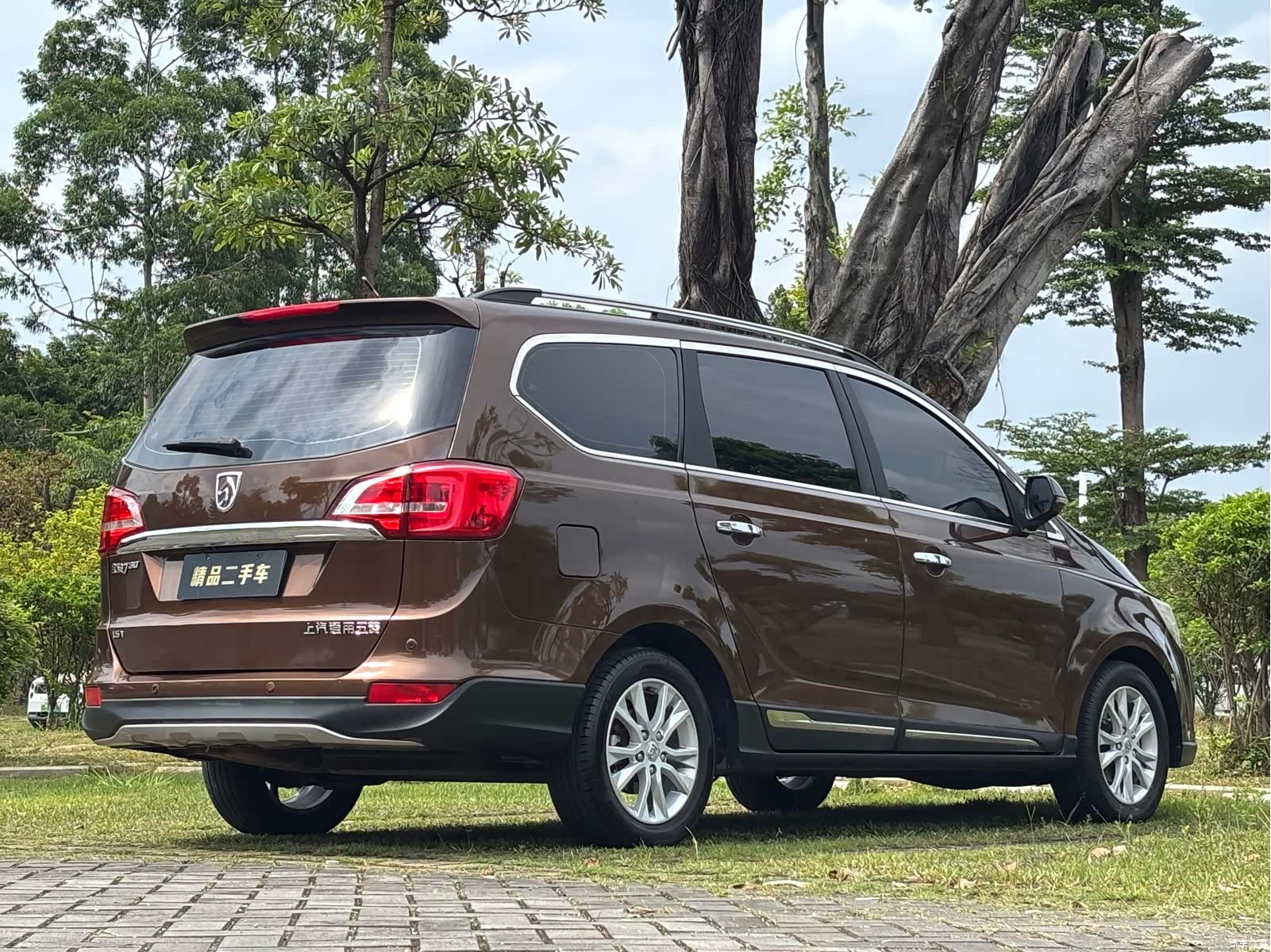 Wuling 730, 2017 7