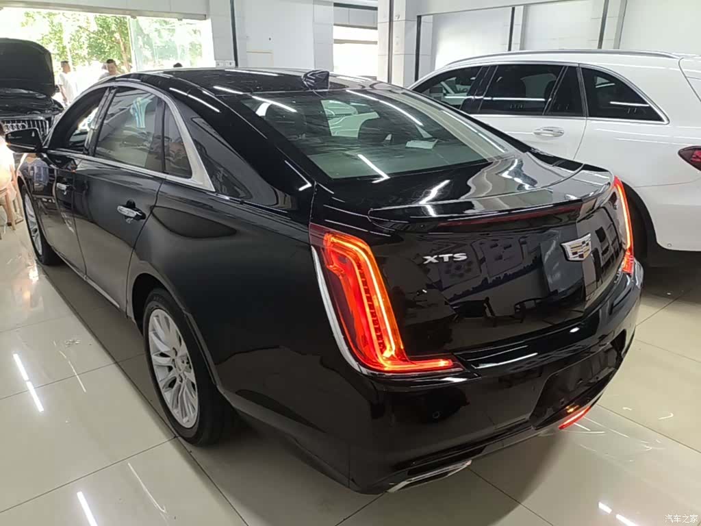 Cadillac XTS, 2019 все фото