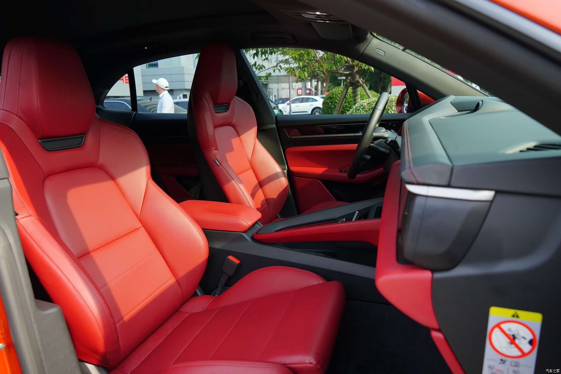 Porsche Macan, 2025 все фото