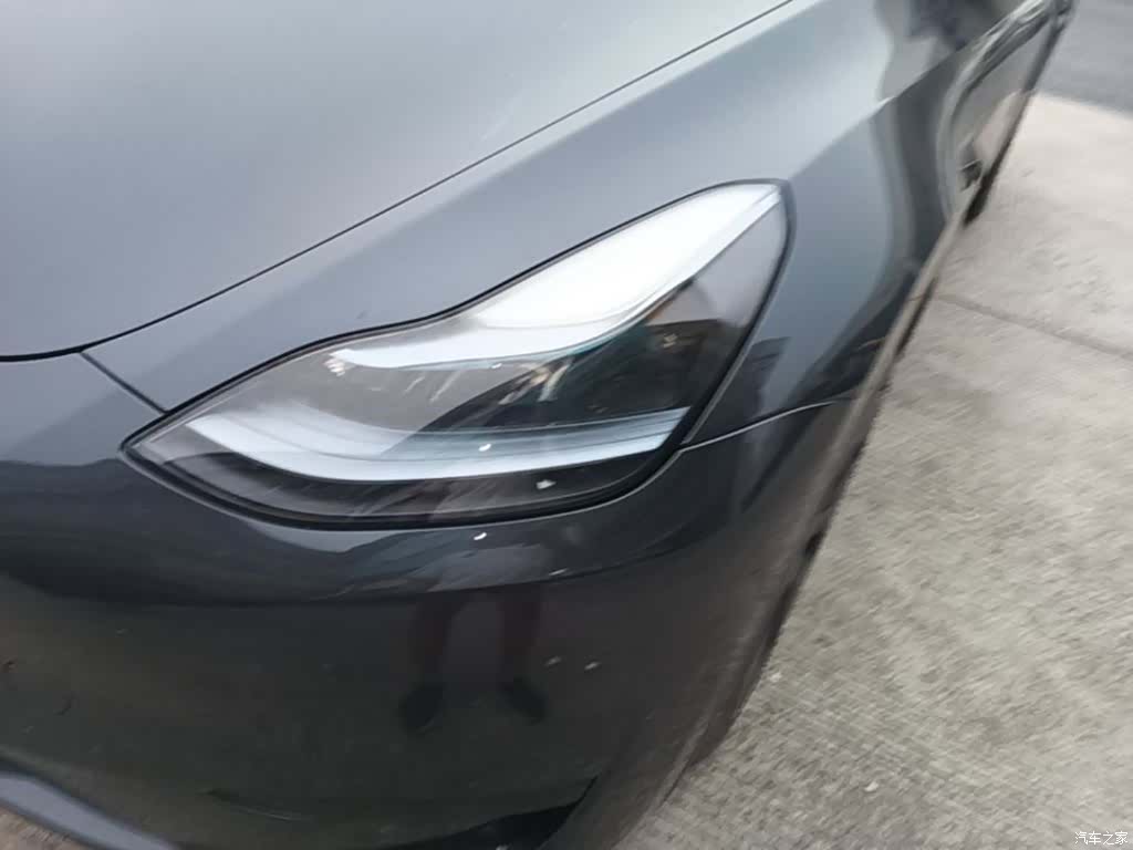 Tesla Model Y, 2024 24