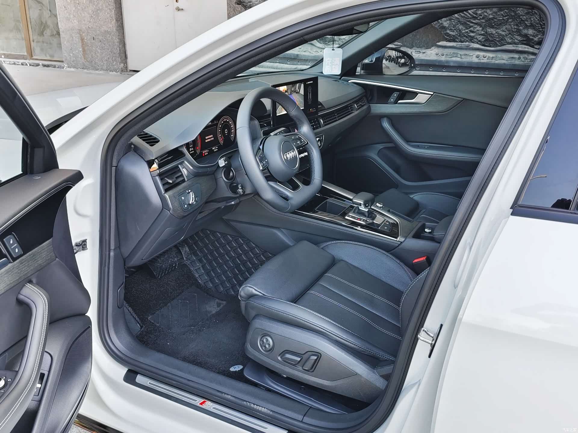 Audi A4L, 2023 4
