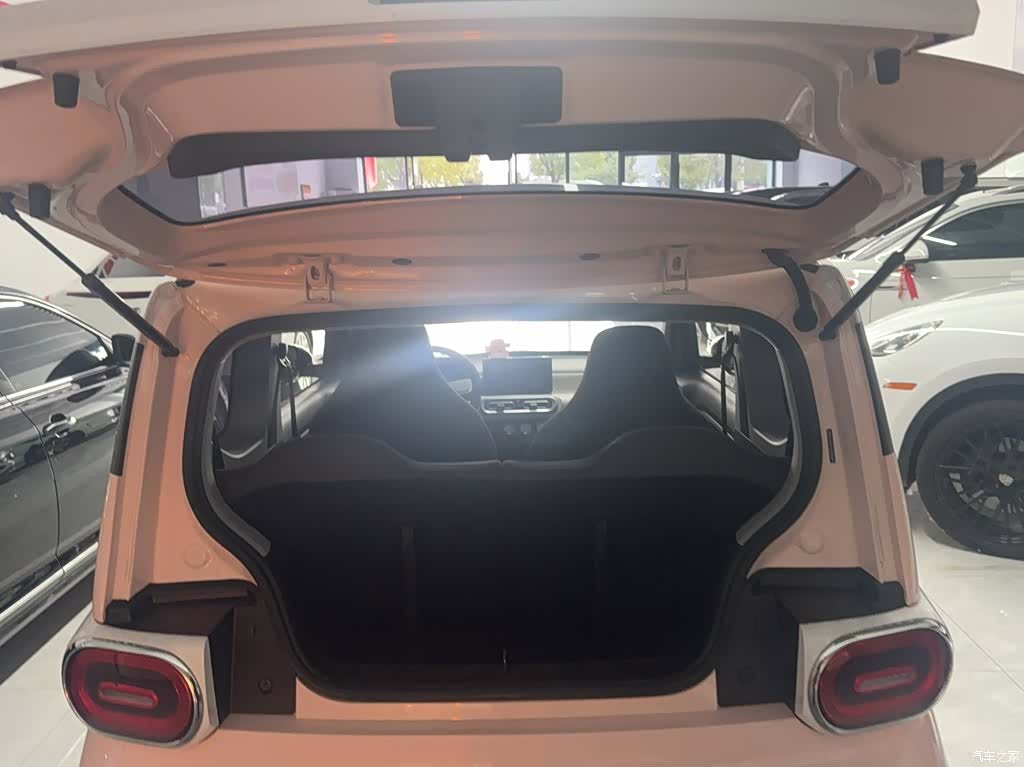 Wuling MINIEV, 2024 13