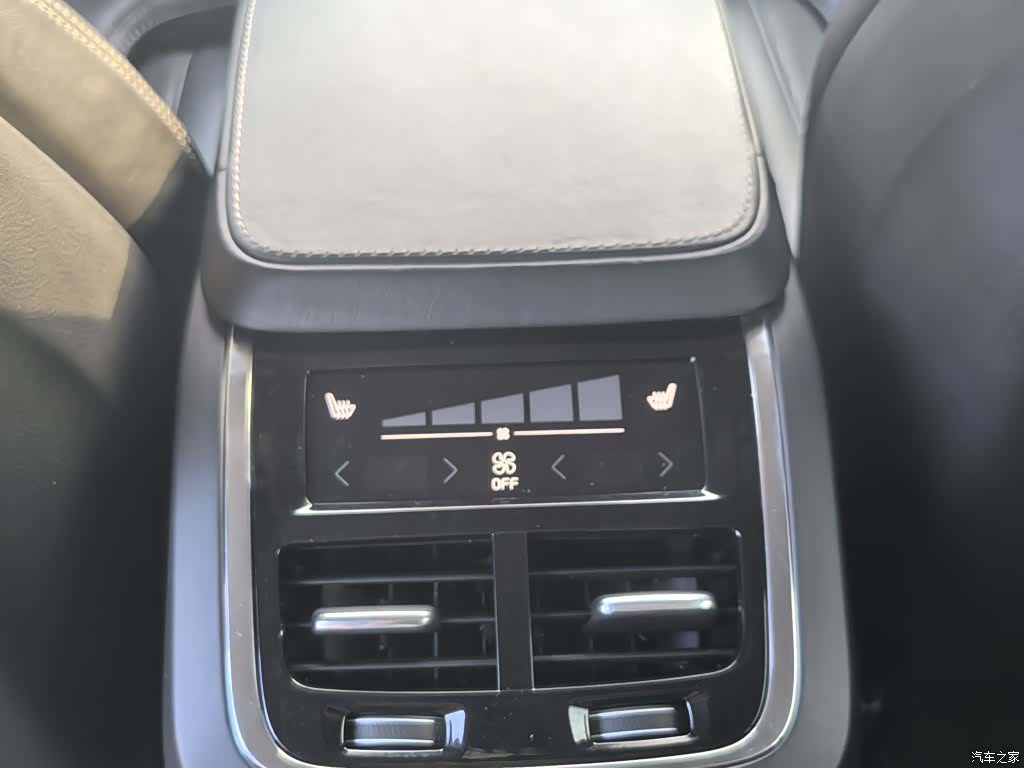 Volvo XC90, 2016 23