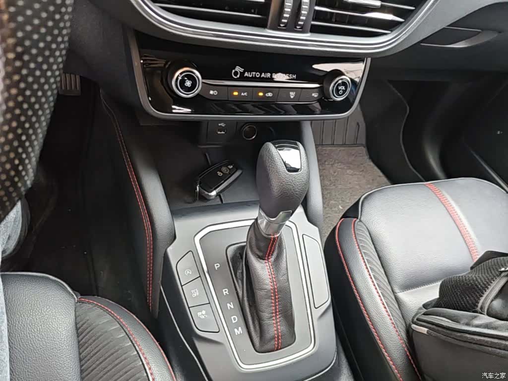 Ford Focus, 2023 9