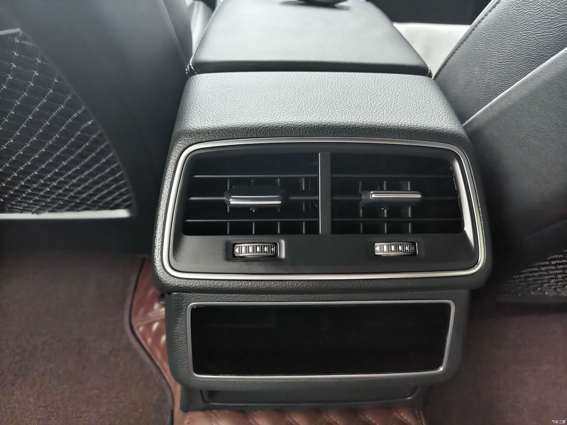 Audi A6L, 2022 26