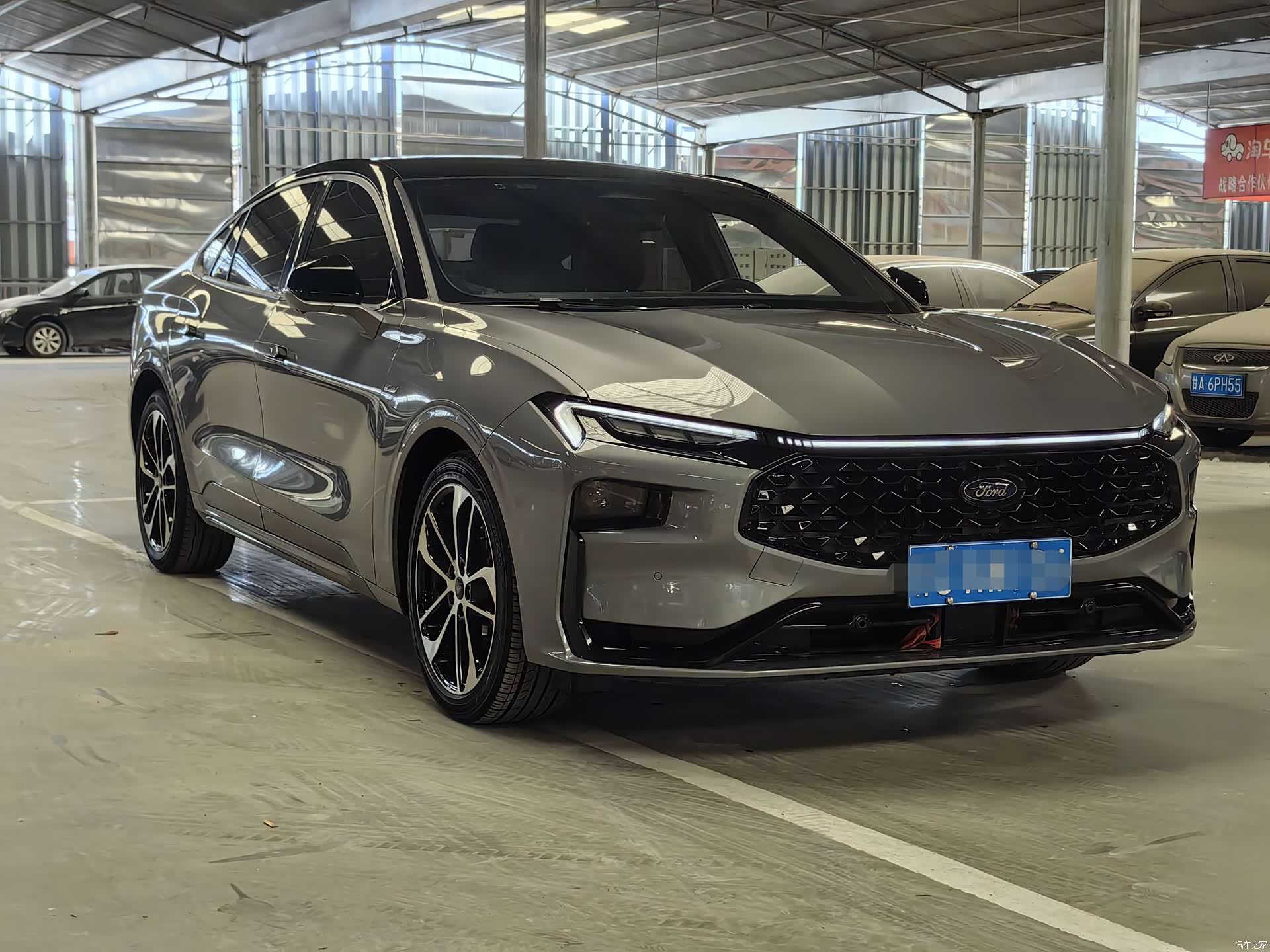 Ford Mondeo, 2023 3