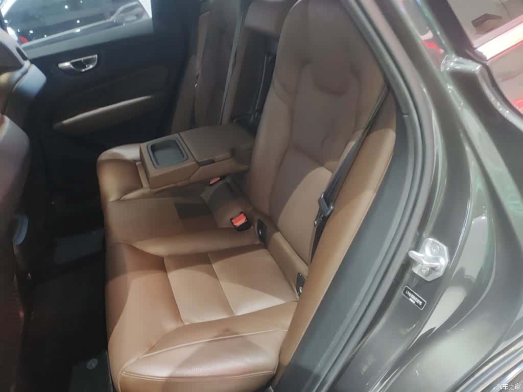 Volvo XC60, 2019 17