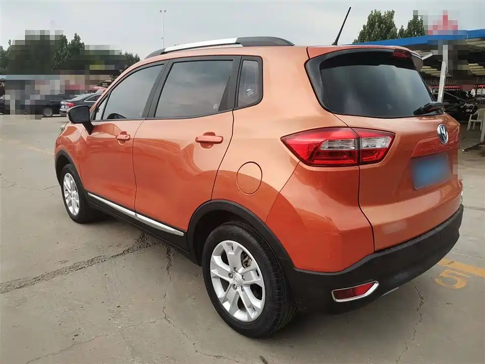 Changan CS15