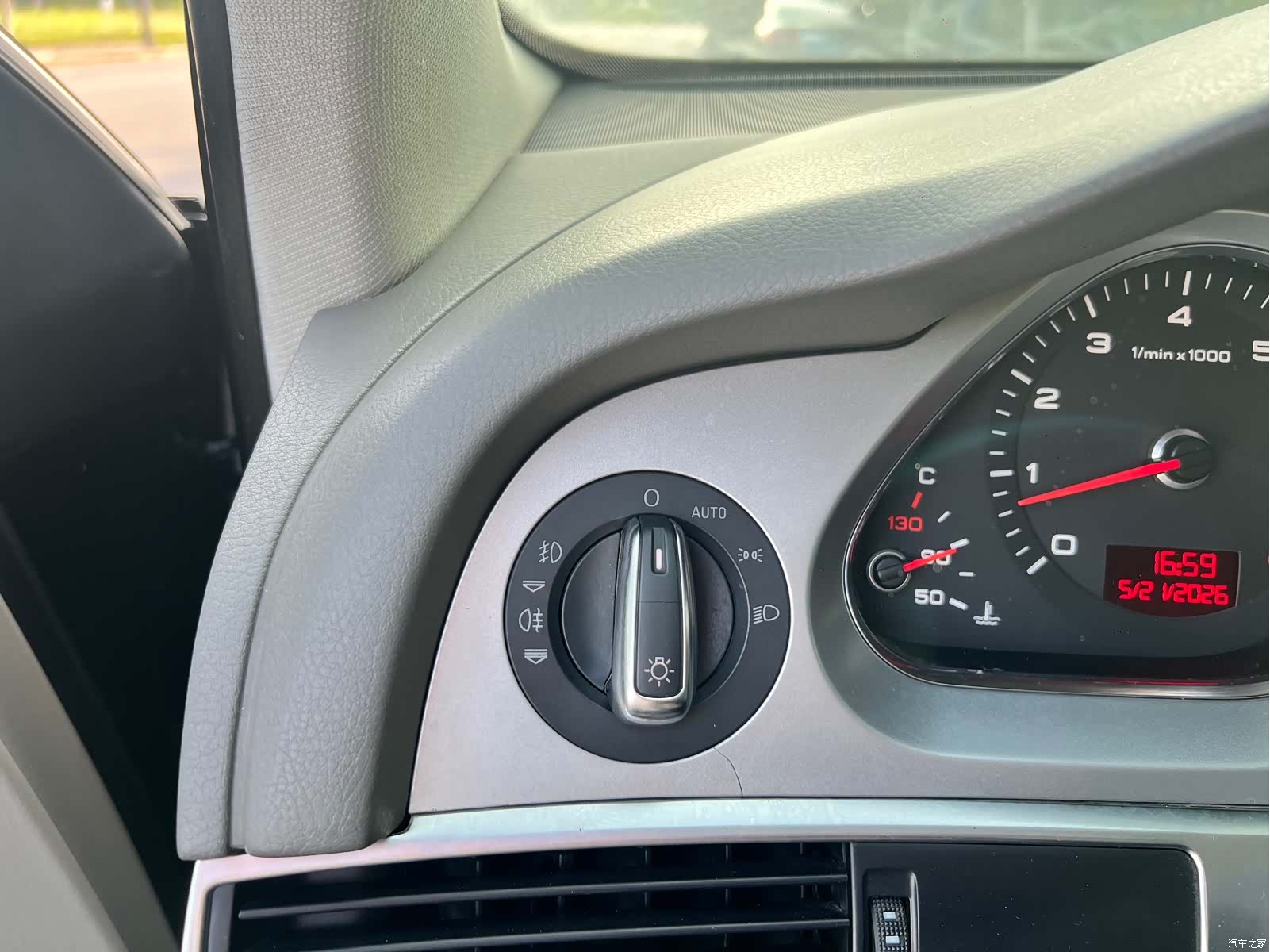 Audi A6L, 2009 15