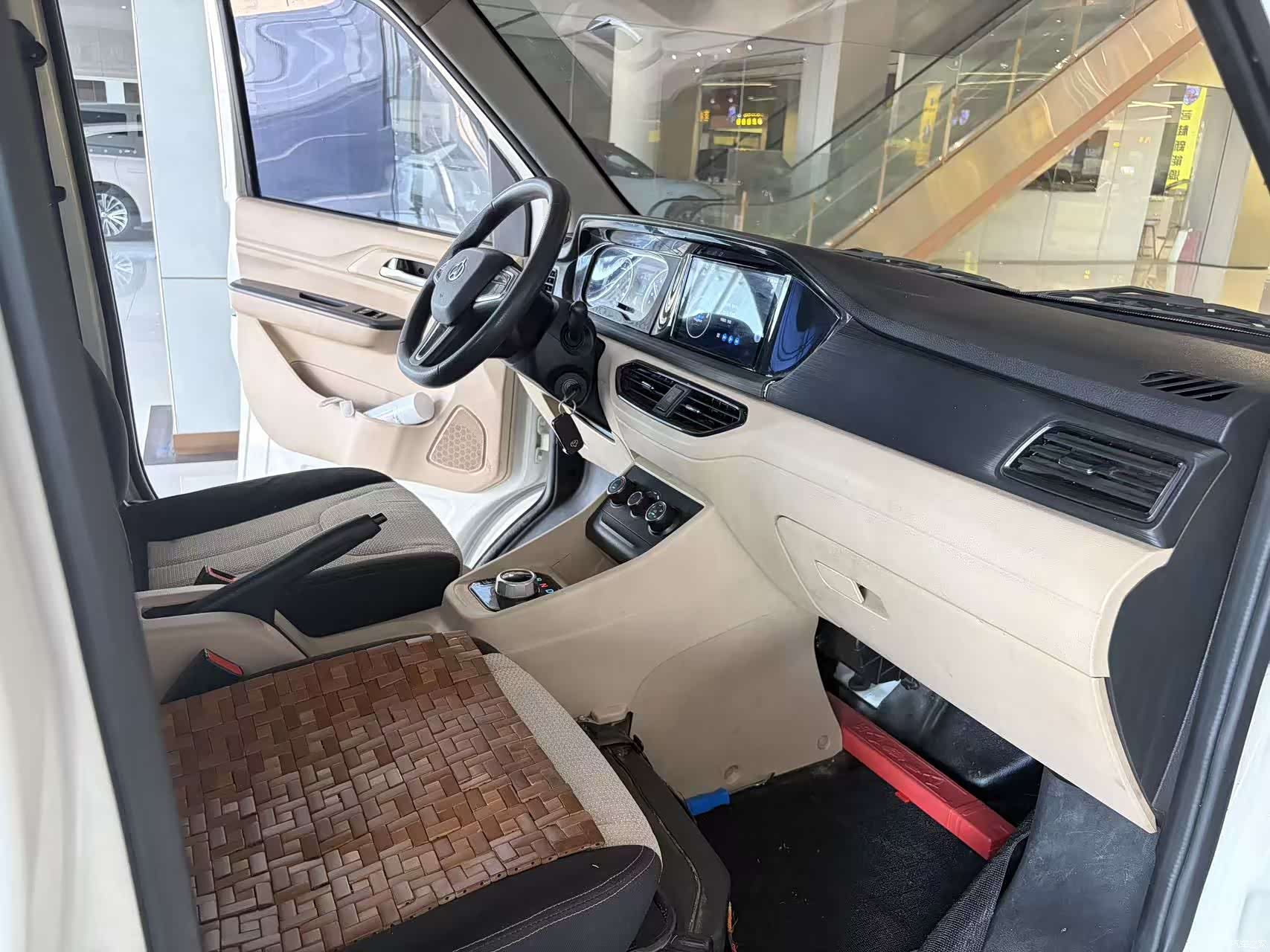 Changan V7, 2025 11