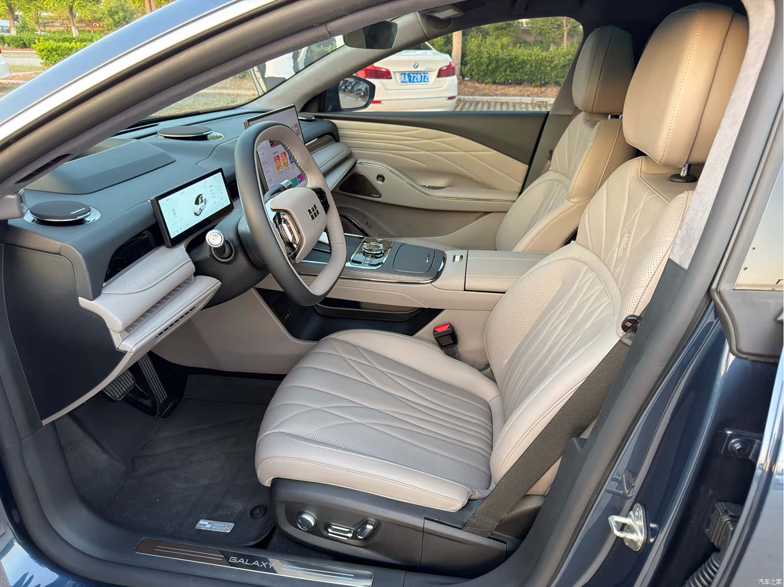 Geely 8, 2025 9