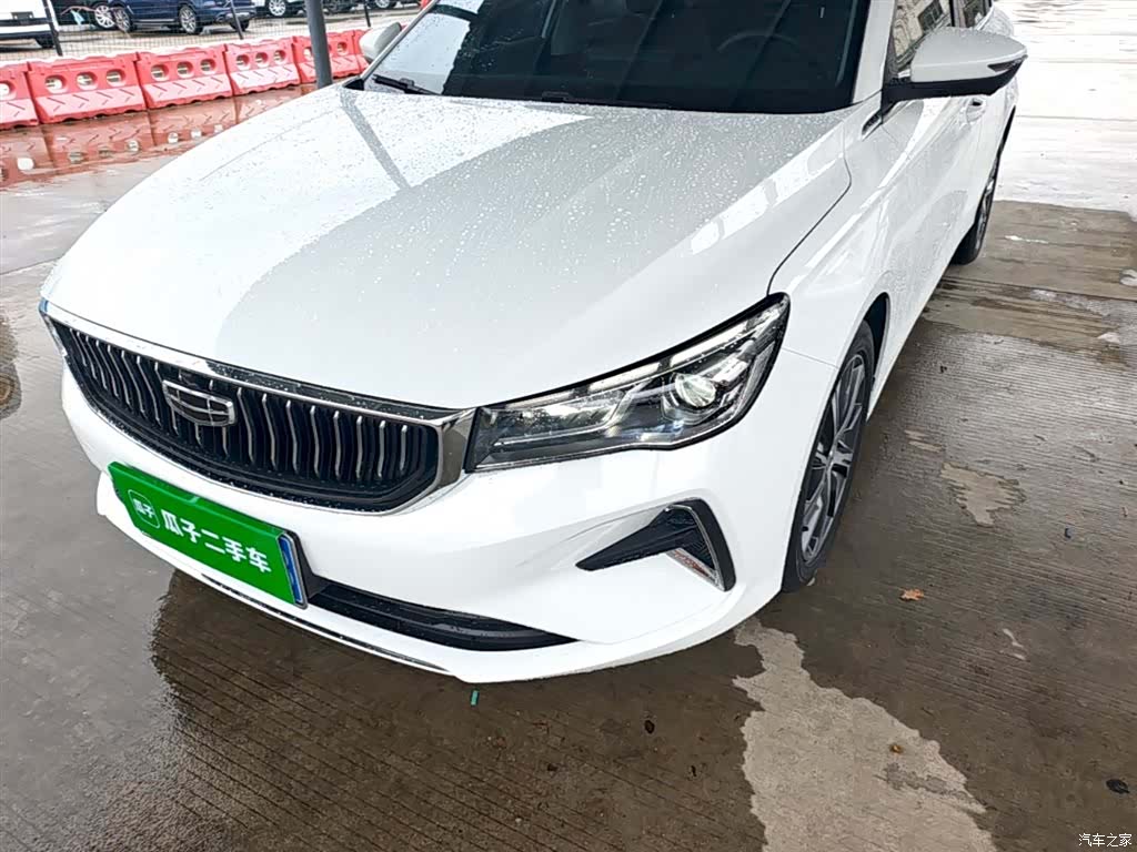 Geely Emgrand, 2022 24