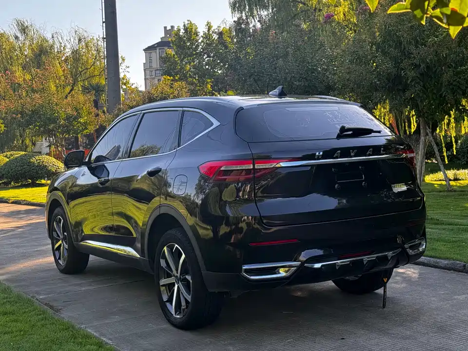 Haval F7