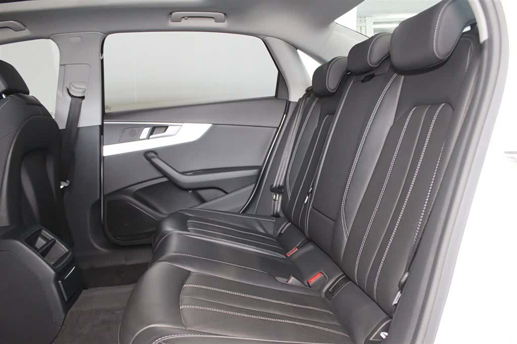 Audi A4L, 2024 8