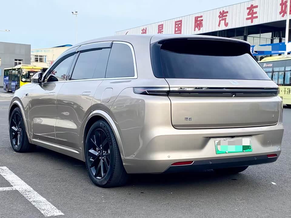 Li Auto Ideal L8