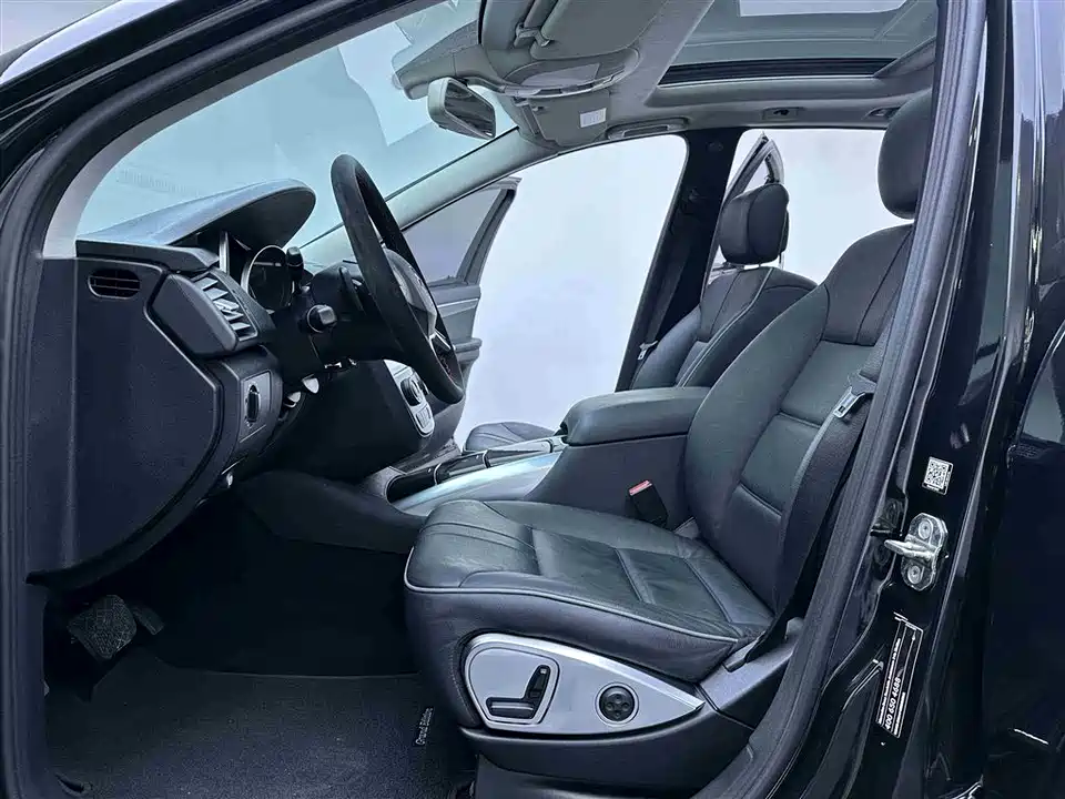 Mercedes-Benz R-class